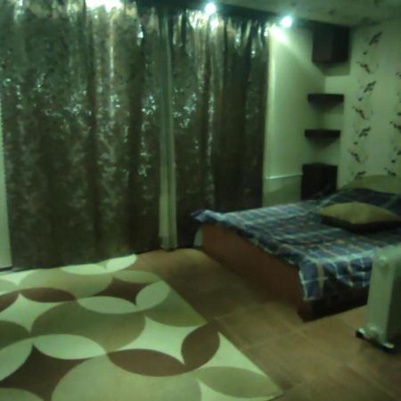 Apartamento Eaa Tiraspol Exterior foto